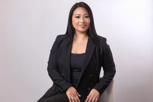 Imagem referente à matéria: Ela recomeçou a vida nos EUA e agora fatura milhões de dólares ensinando finanças para imigrantes