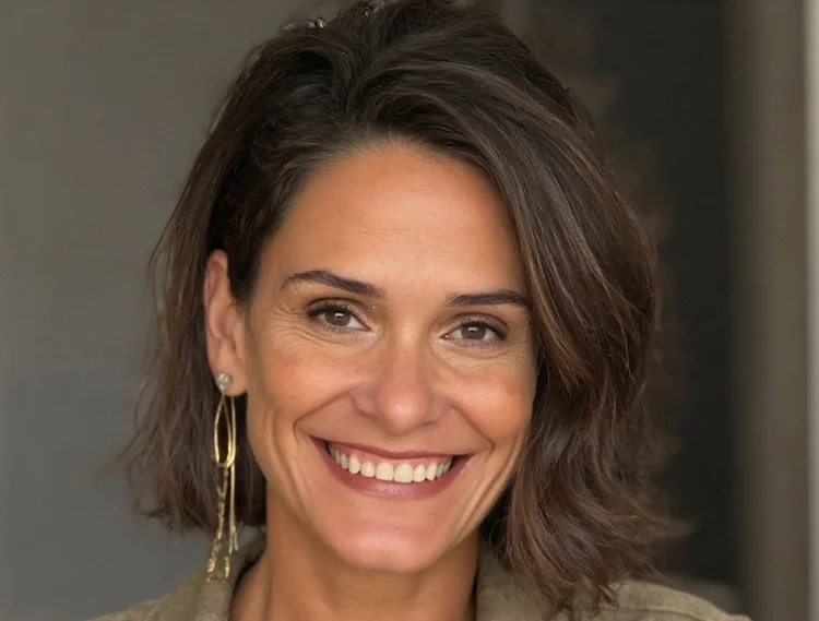 Renata Filardi é membro do Conselho Deliberativo da ABRH Brasil e do Conselho da Associação Comercial do Rio de Janeiro