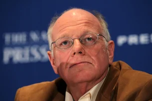 Fundador da Ben & Jerry's é detido ao protestar no Congresso dos EUA contra guerra em Gaza