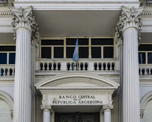 Argentina mostra confiança de que vai receber US$ 2 bi do FMI mesmo sem cumprir metas