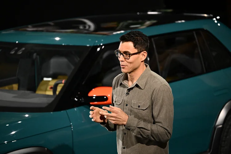 RJ Scaringe, da Rivian: "Estamos redesenhando tudo para produzir mais com menos” (Patrick T. Fallon/Getty Images)