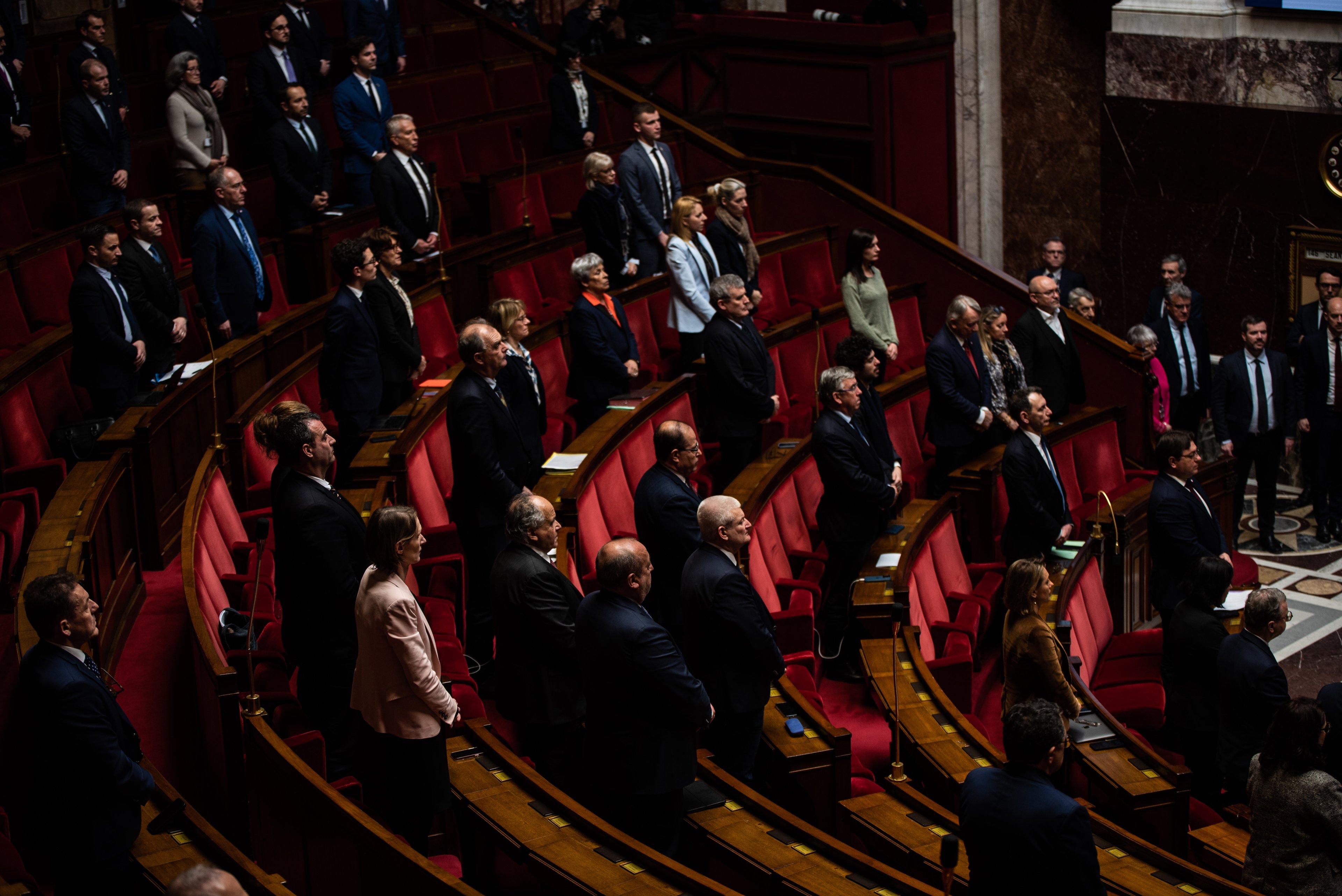 Deputados aprovam, em 1ª votação, legalização da morte assistida na França