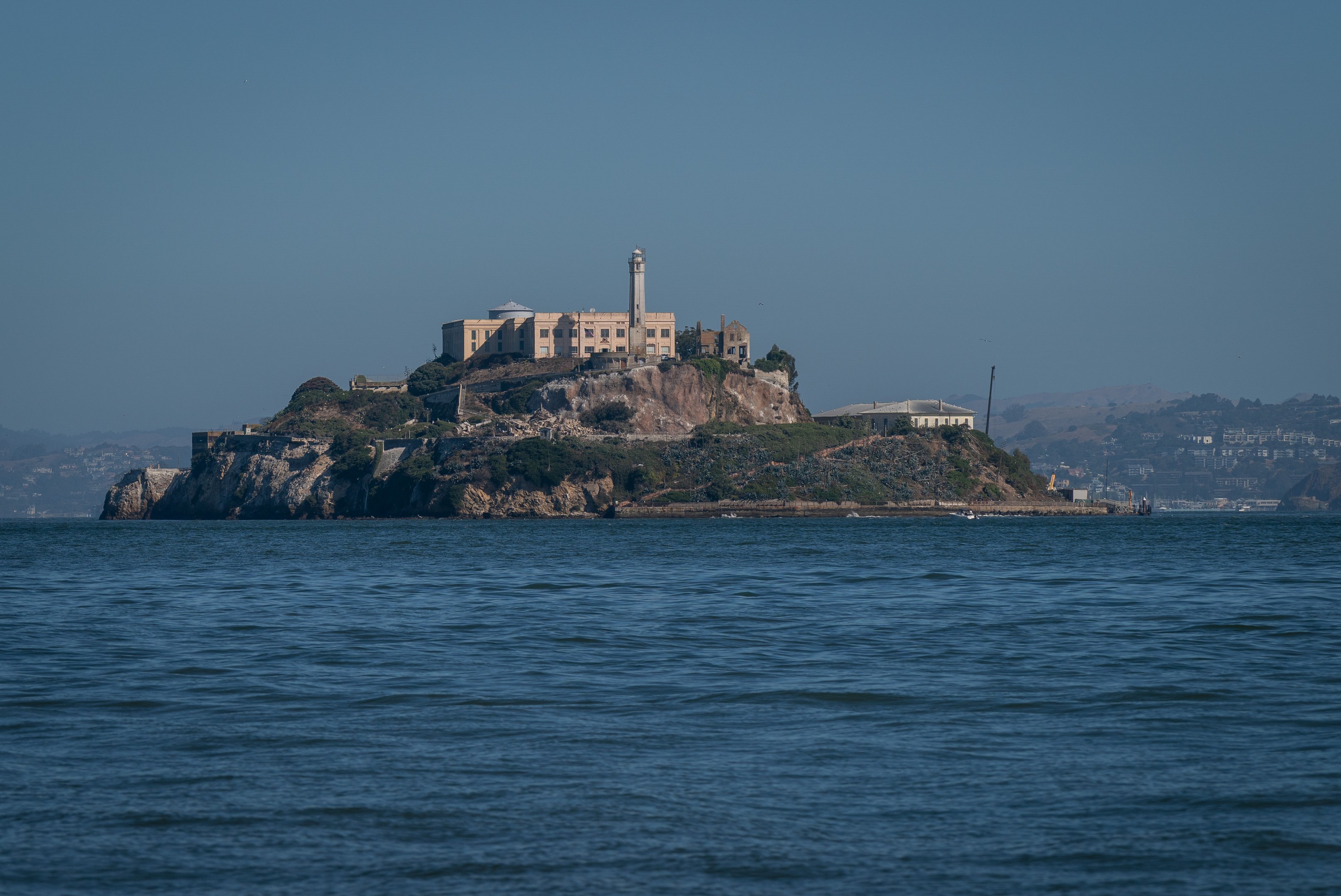 Trump ordena reabertura e modernização da penitenciária de Alcatraz, fechada desde 1963