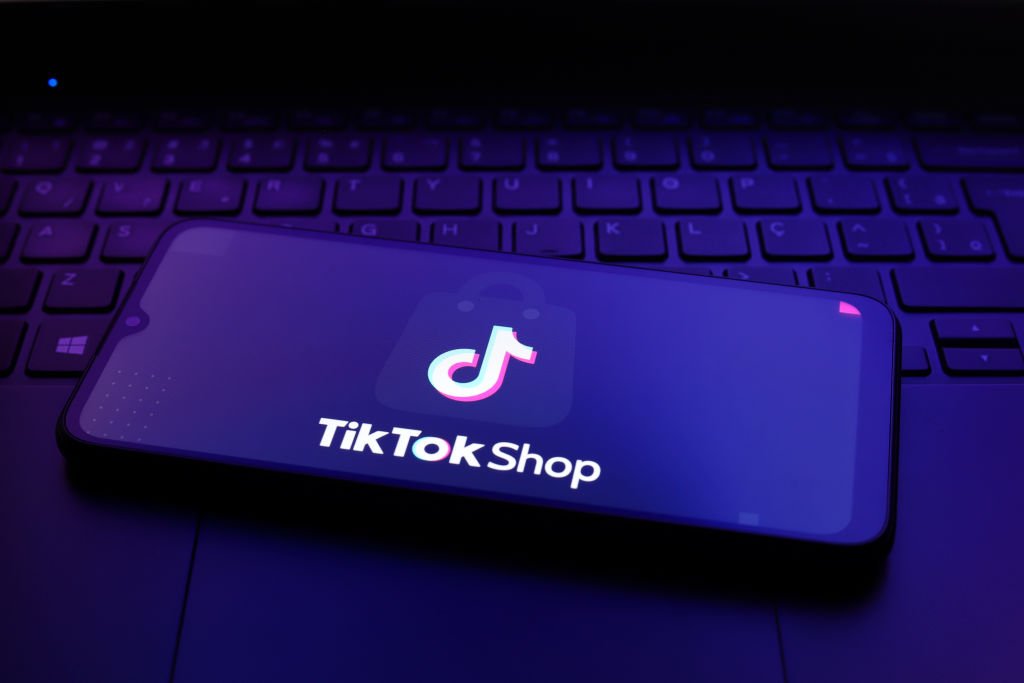 TikTok Shop chega ao Brasil para rivalizar com Mercado Livre e Magalu