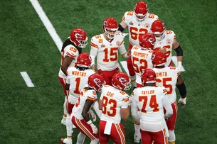 Quando começa a venda de ingressos para jogo da NFL no Brasil? Veja as datas e preços