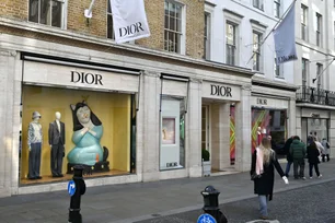 Imagem referente à matéria: Nem o luxo escapa: Dior revela vazamento de dados pessoais de clientes