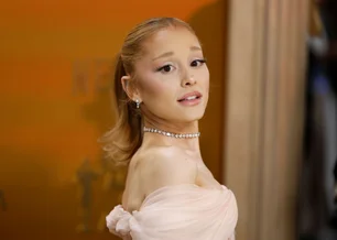 Imagem referente à matéria: Ariana Grande cancela vinda ao Brasil após problema técnico em avião