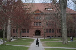 Trump x Harvard: Quais são as armas do presidente dos EUA contra a universidade?