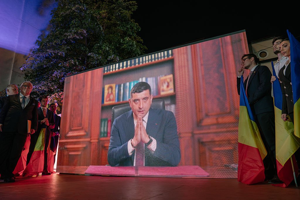 Ultradireita lidera primeiro turno das presidenciais da Romênia, mostram pesquisas