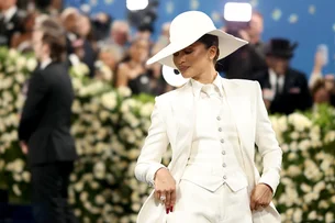 Zendaya exibe anel de noivado milionário com Tom Holland no Met Gala 2025; veja valor