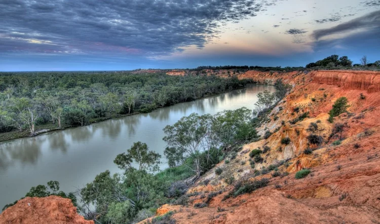 Rio Murray, na Austrália: modelo de mercado de água causa impactos socioambientais no pais (Ignacio Palacios/Getty Images)