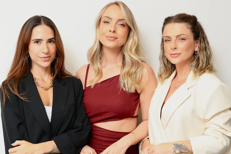 Luiza Richarte, Thayse e Louise Estaniecki, os rostos por trás do PodDelas: videocast se transformou em empresa de conteúdo com agência de publicidade (Whagner Duarte/Divulgação)