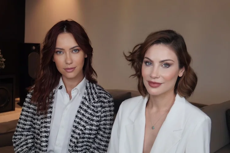 Bebel Rendeiro e Scheila Santos, do PowerCast: podcast com mais de 15 milhões de visualizações (Divulgação/Divulgação)