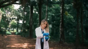 Ela quer revolucionar a reciclagem de plástico com biotecnologia