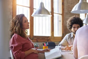Imagem referente à matéria: A importância das redes de apoio para a liderança feminina