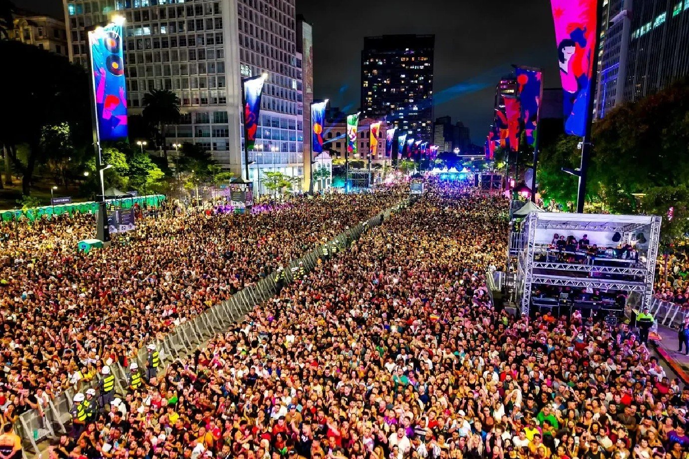 Virada Cultural de SP 2025: veja como chegar a cada palco do Centro