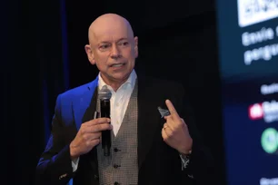 Imagem referente à matéria: "Sua saúde mental vale mais do que qualquer salário", diz Leandro Karnal