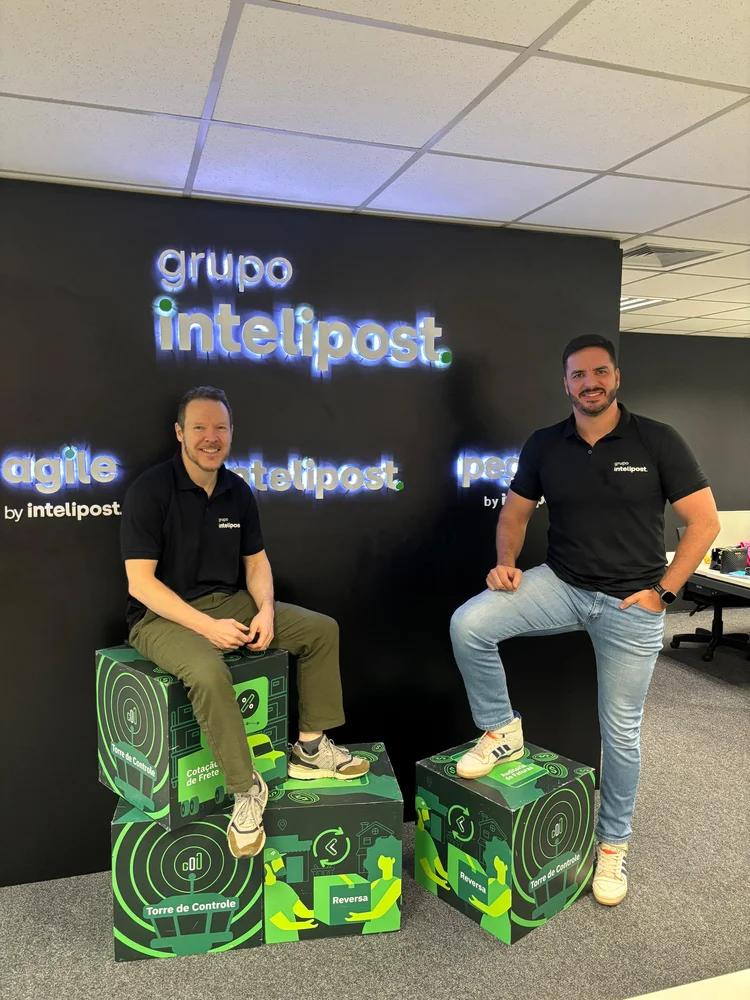 À esquerda, Ross Saario, CEO da Intelipost, e à direita, Leandro Gravena, CFO & COO (Intelipost/Divulgação)