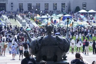 Imagem referente à matéria: Columbia encerra ano acadêmico sob sombra de pressões de Trump