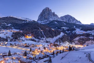 Imagem referente à matéria: Colapso de geleira enterra vila nos Alpes suíços