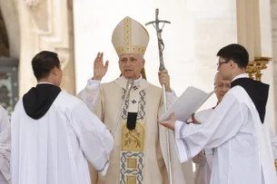 Leão XIV propõe Igreja unida contra o ódio e sistema que “marginaliza e explora