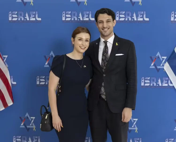 Yaron Lischinsky e Sarah Milgrim eram funcionários da embaixada  (Reprodução/ @IsraelinUSA/Twitter)