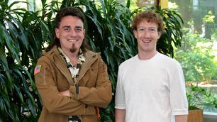 Imagem referente à matéria: Zuckerberg se junta a antigo rival para parceria bilionária