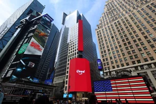 iFood celebra 120 milhões de pedidos mensais com campanha na Times Square
