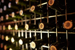 Segredos do vinho: espanhol dono de marca icônica ensina a escolher as melhores safras