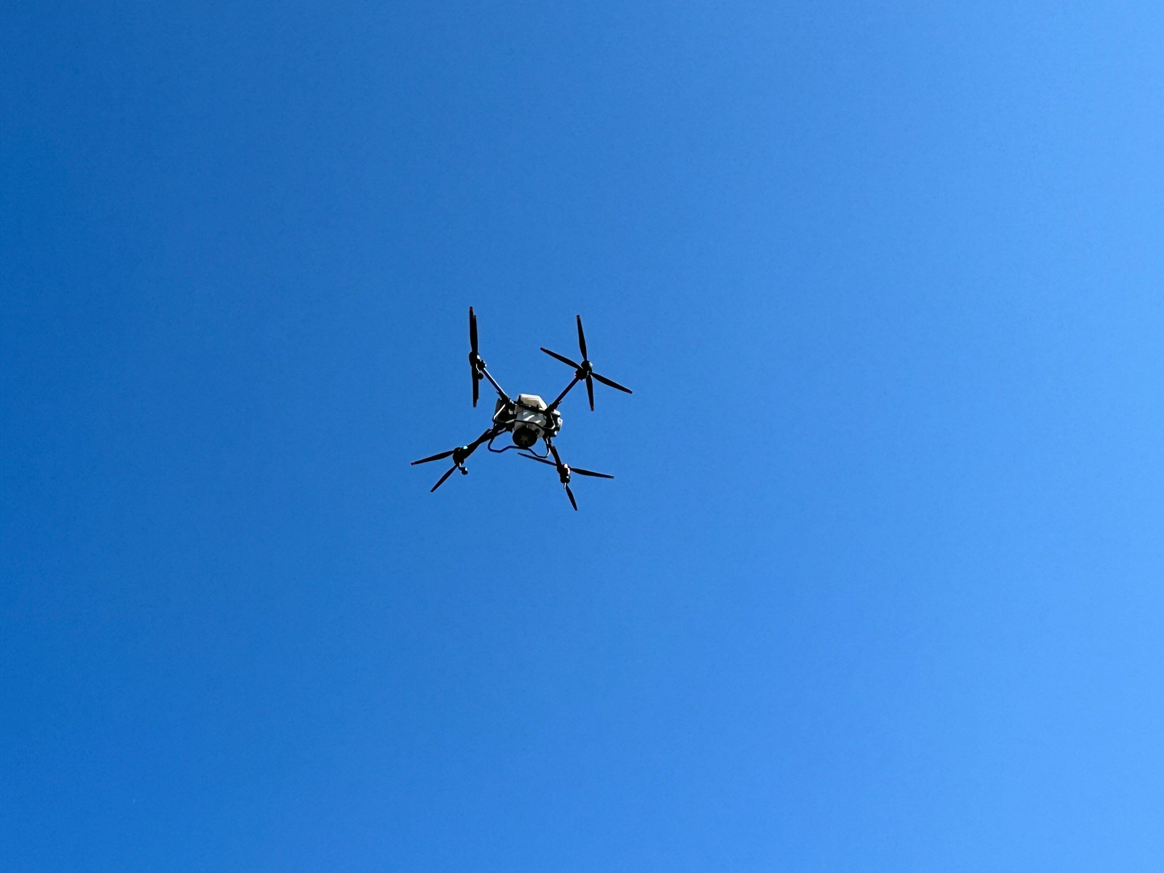 Drones fecham espaço aéreo na Dinamarca e levantam suspeita de ataque coordenado