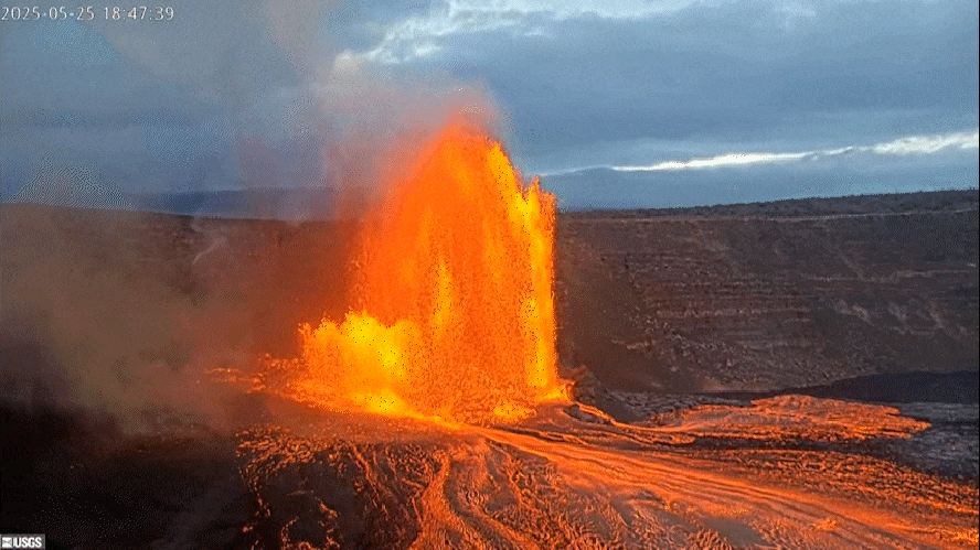 Vulcão Kilauea, no Havaí, entra em erupção com colunas de lava de até 300 metros