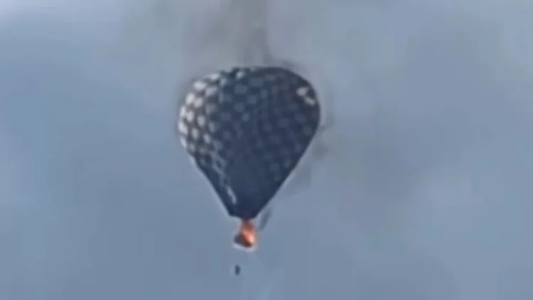 Tragédia no Festival de Balões: um balão de ar quente pegou fogo e matou o condutor em Zacatecas (Reprodução/ Redes Sociais)