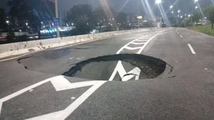 Cratera reabre na Marginal Tietê após um mês e interdita trecho da via em SP