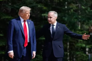 Canadá elimina imposto sobre empresas de tecnologia dos EUA, visando acordo comercial com Trump