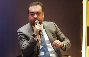 Avaliação positiva de Cláudio Castro melhora, mas 35,1% ainda consideram governo ruim ou péssimo