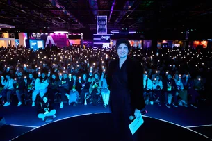 “Como vocês estão liderando a revolução da IA nas empresas de vocês?”, provoca Maia Mau, do Google