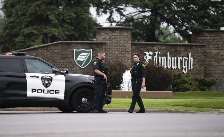 Ataque a tiros: suposto agressor conseguiu fugir durante uma troca de tiros com policiais (Getty Images/AFP Photo)