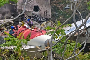 Imagem referente à matéria: Sobe para 279 o número de mortos em acidente com Boeing 787 na Índia
