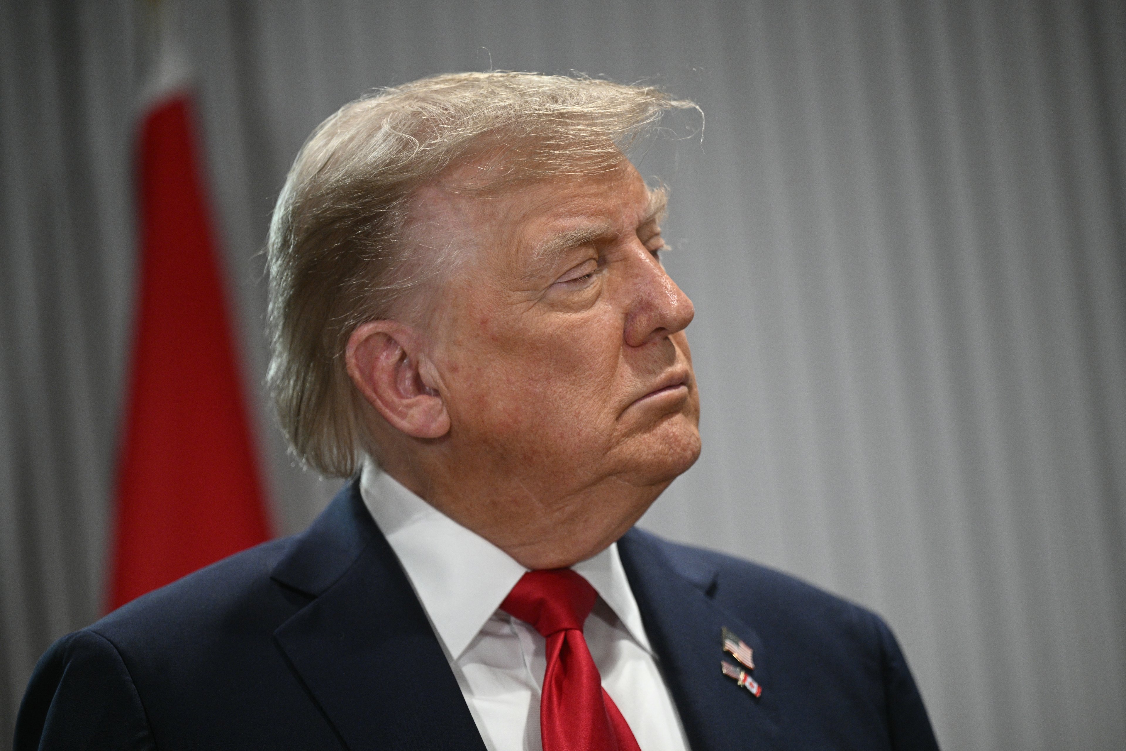 Trump afirma que a China pode voltar a comprar petróleo iraniano