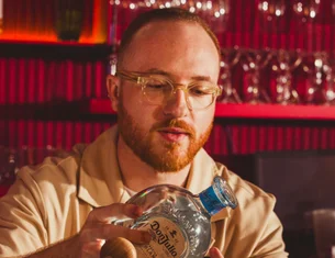 Ariel Todeschini é o melhor bartender do Brasil na etapa nacional do World Class 2025