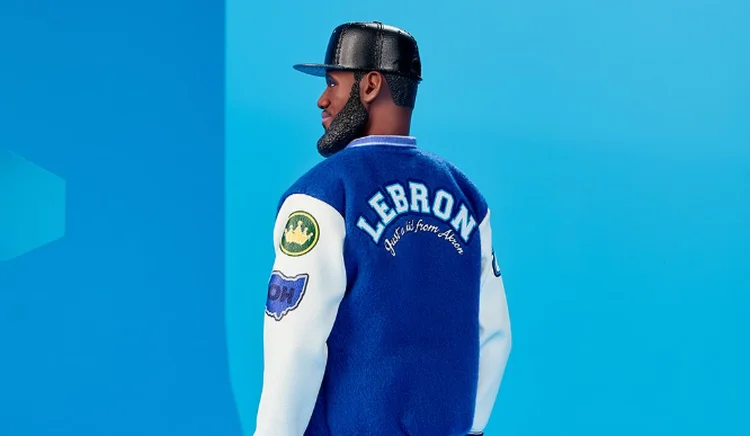 A estratégia inclui uma edição limitada de bonecos colecionáveis assinados por LeBron James (Reprodução | Instagram Mattel Creations)