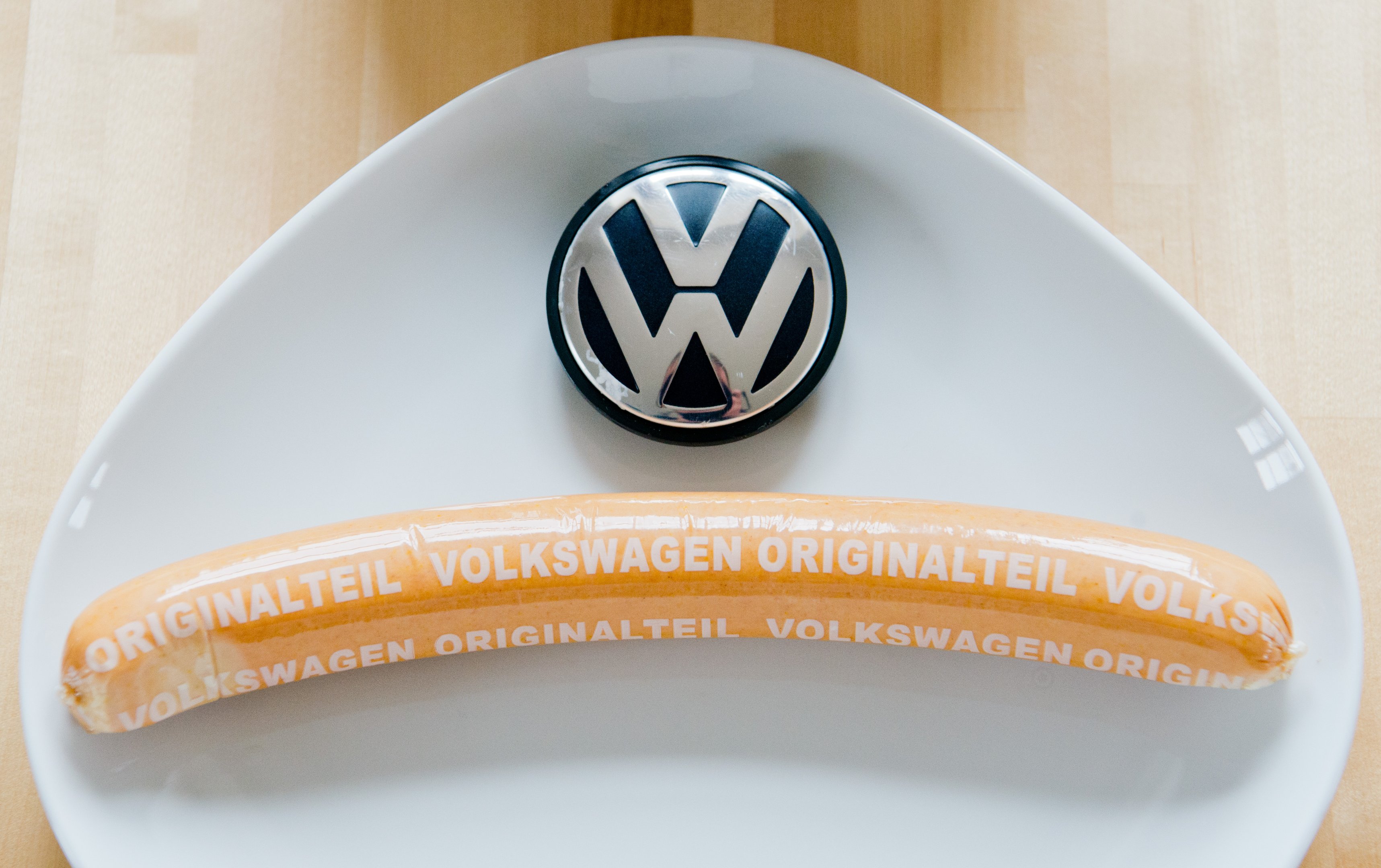 Carros ou salsichas? Volkswagen bate recorde de vendas em setor inusitado