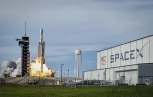 O plano da SpaceX, de Musk, para transformar o espaço em fábrica de remédios e alimentos