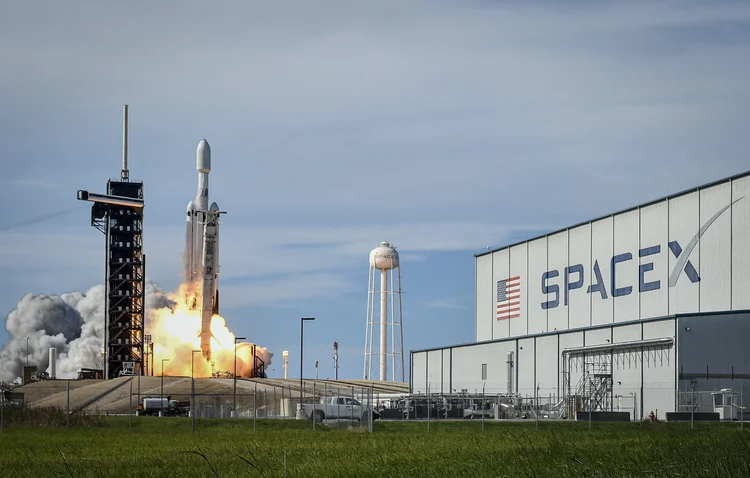 SpaceX: empresa movimentou unidades de bitcoin (MIGUEL J. RODRIGUEZ CARRILLO/AFP/Getty Images)