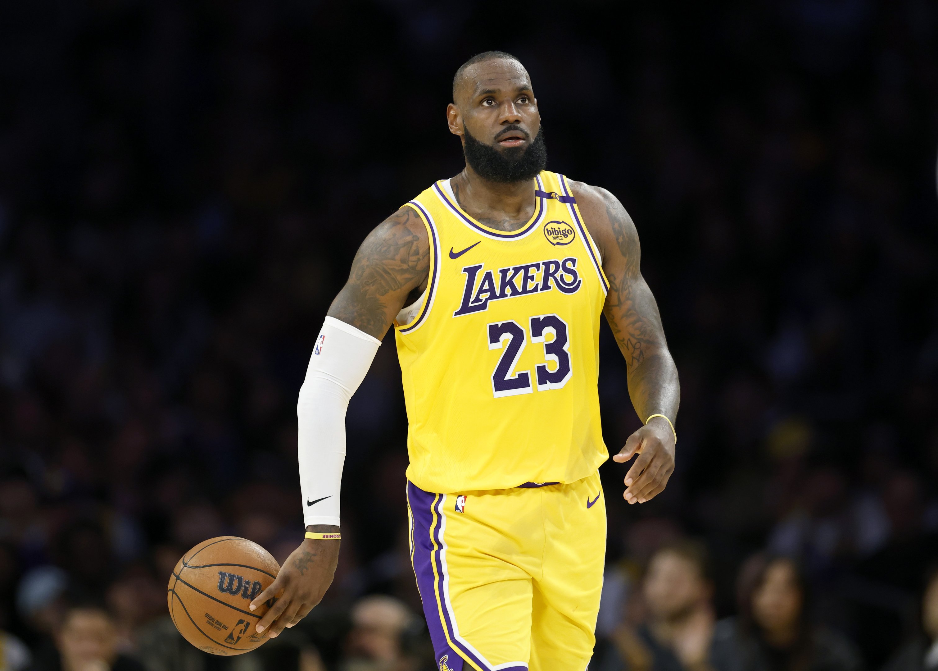 Família Buss aceita vender o Los Angeles Lakers a Mark Walter por US$ 10 milhões
