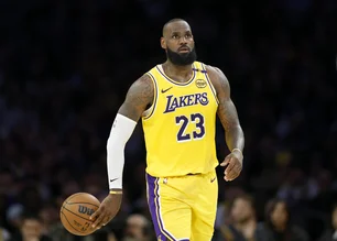 Imagem referente à matéria: Família Buss aceita vender o Los Angeles Lakers a Mark Walter por US$ 10 milhões