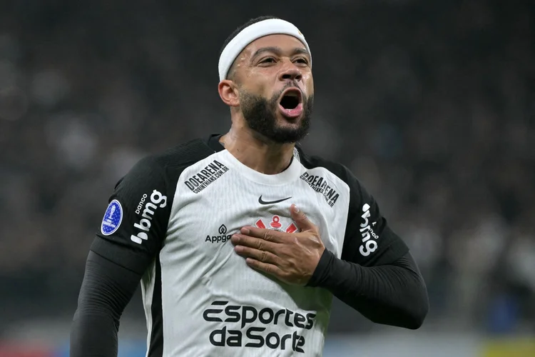 Memphis Depay: jogador notificou o Corinthians por valores pendentes de R$ 6 milhões (NELSON ALMEIDA/Getty Images)