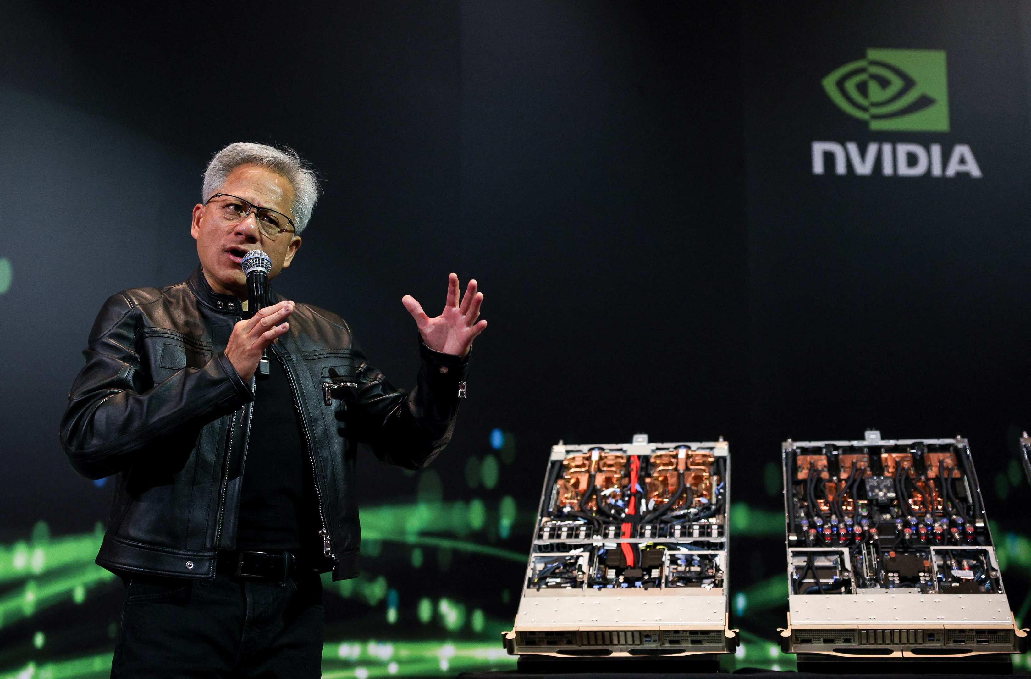 Nvidia alcança máxima histórica e pode valer US$ 6 trilhões com alta em IA, diz gestora