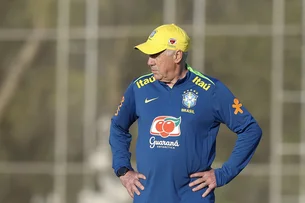 CBF alerta para venda de ingressos falsos antes do início oficial para Brasil x Paraguai; entenda