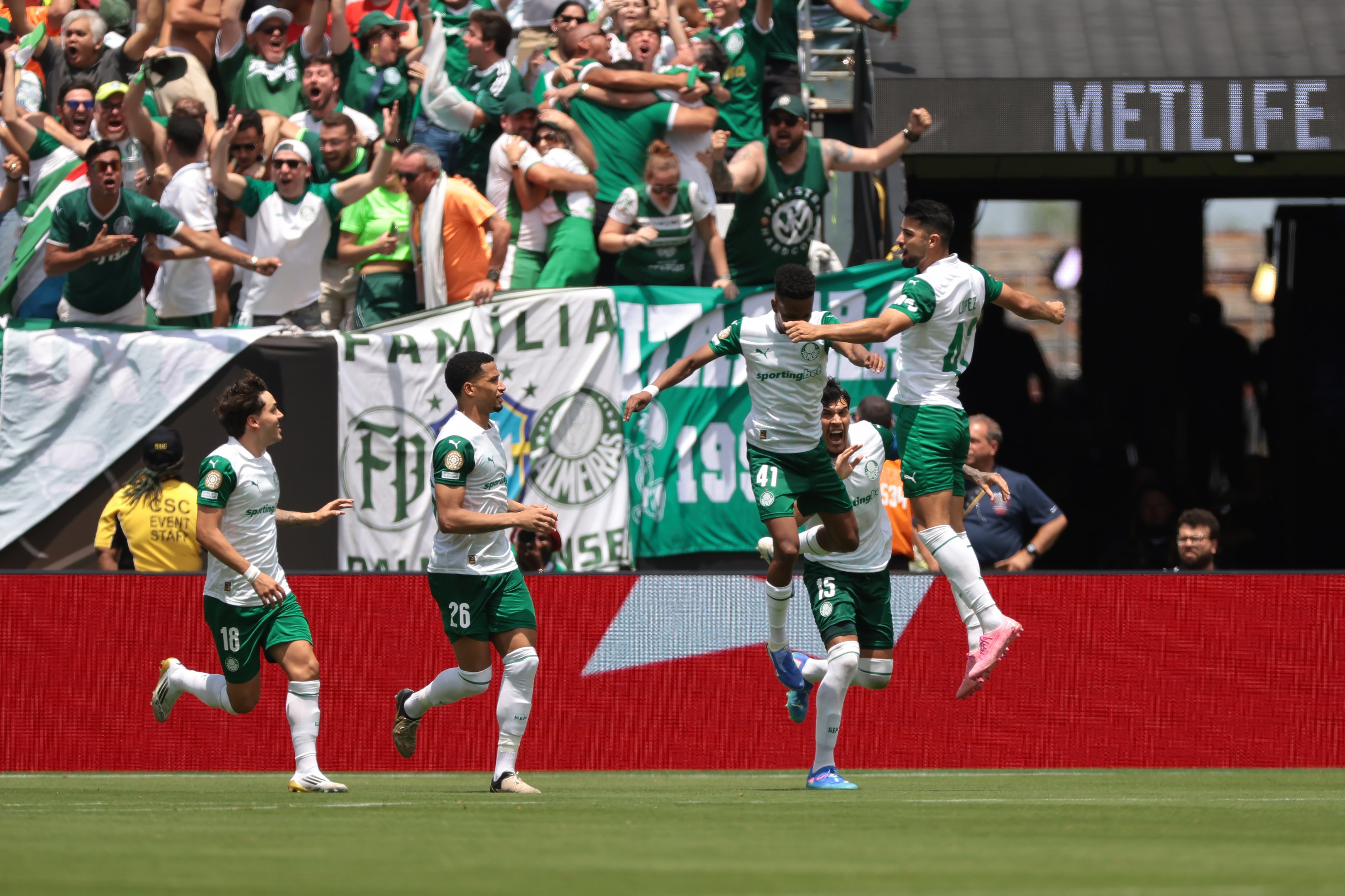 Mundial de Clubes 2025: quanto Palmeiras, Botafogo, Fluminense e Flamengo faturaram até agora